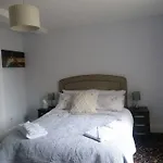 Crown Hotel 4*