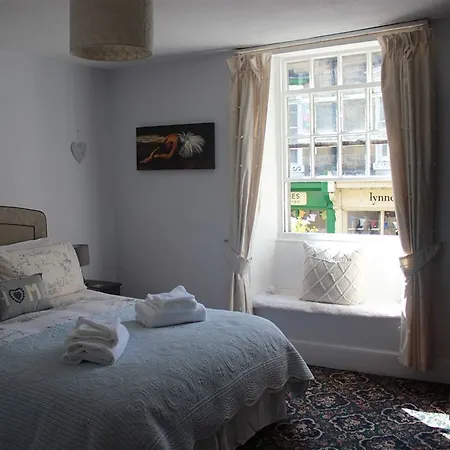 Crown Pateley Bridge